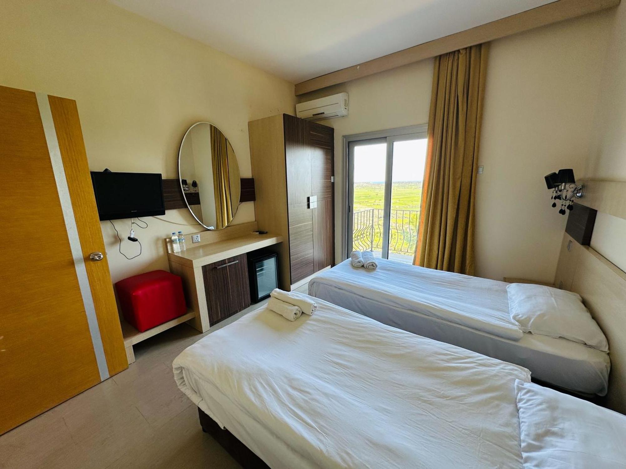 פמגוסטה Celebi Garden Hotel - Cittaslow Retreat מראה חיצוני תמונה