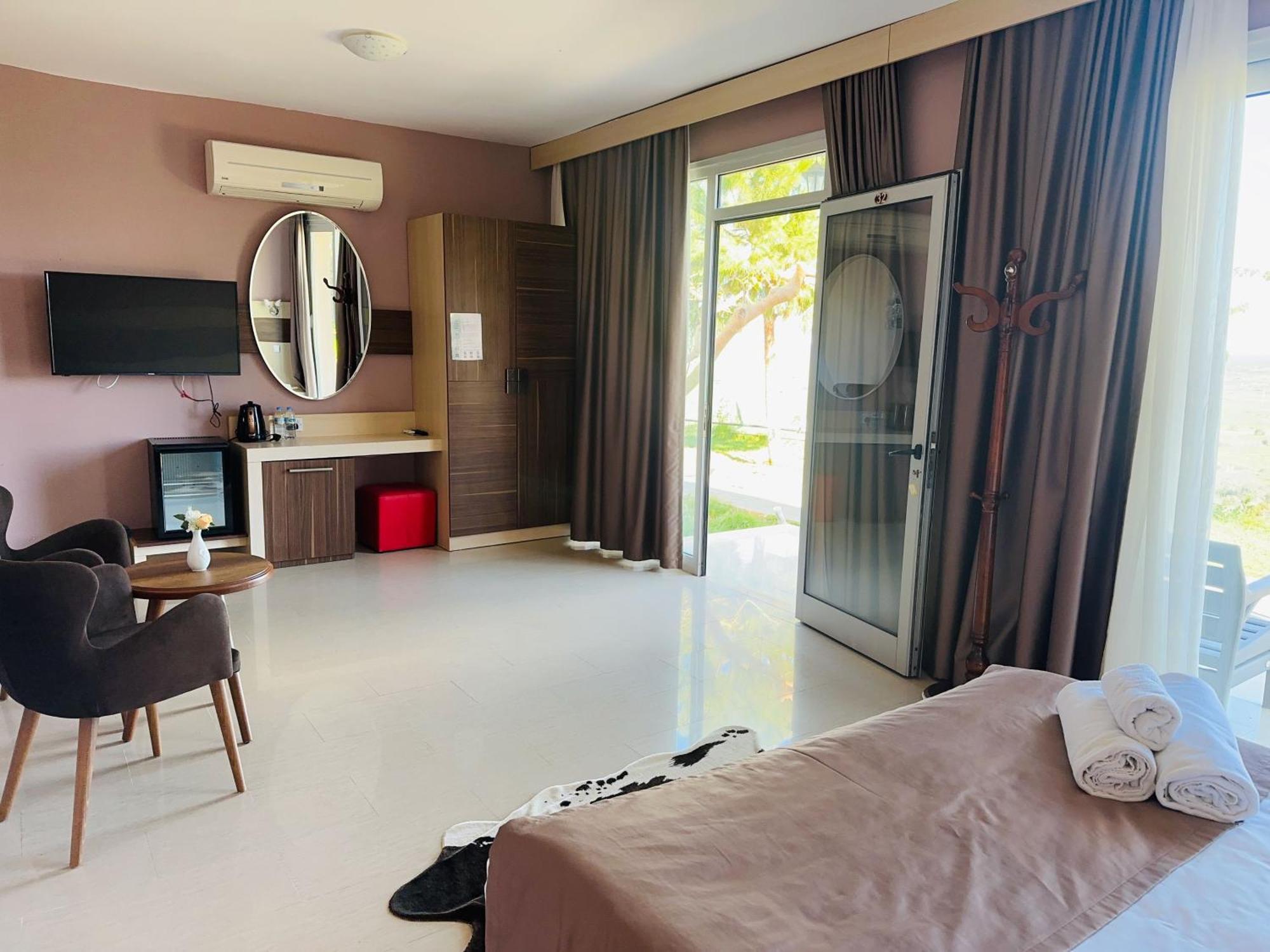 פמגוסטה Celebi Garden Hotel - Cittaslow Retreat מראה חיצוני תמונה